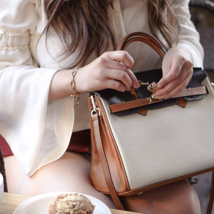 Zuldara-brown-black-purse